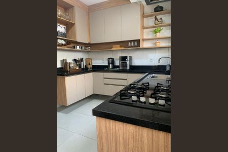 Casa à venda com 400m², 5 quartos e 6 vagasCozinha Casa 1