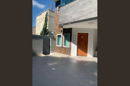 Casa à venda com 400m², 5 quartos e 6 vagasÁrea externa Casa 1