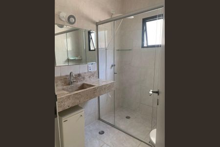 Casa à venda com 400m², 5 quartos e 6 vagasBanheiro Casa 1