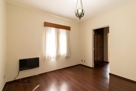 Apartamento à venda com 230m², 4 quartos e 4 vagasSuíte 2