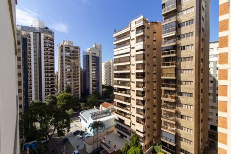 Apartamento à venda com 230m², 4 quartos e 4 vagasVista Quarto de Serviço