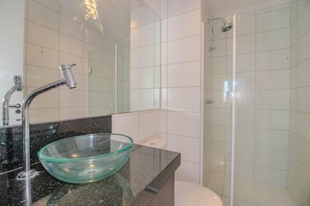 Apartamento para alugar com 57m², 2 quartos e 1 vaga Apartamento para alugar com 57m², 2 quartos e 1 vagaBanheiro Social