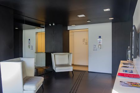 Studio à venda com 26m², 1 quarto e sem vagaHall social