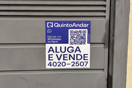 Casa de condomínio à venda com 69m², 2 quartos e 1 vaga Casa de condomínio à venda com 69m², 2 quartos e 1 vagaFachada