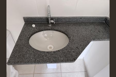 Apartamento à venda com 60m², 3 quartos e 1 vaga Apartamento à venda com 60m², 3 quartos e 1 vagaBanheiro da Suíte