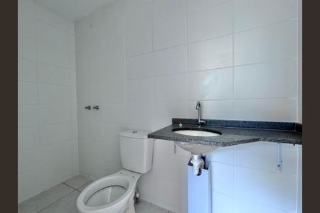 Apartamento à venda com 60m², 3 quartos e 1 vaga Apartamento à venda com 60m², 3 quartos e 1 vagaBanheiro da Suíte