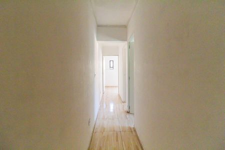 Corredor de casa à venda com 3 quartos, 250m² em Vila Chuca, São Paulo