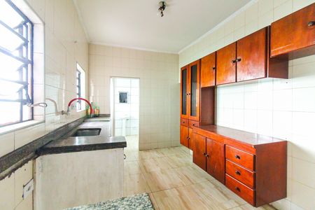 Casa à venda com 250m², 3 quartos e 1 vaga Casa à venda com 250m², 3 quartos e 1 vagaCozinha