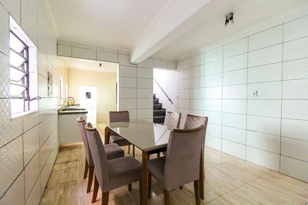 Casa à venda com 250m², 3 quartos e 1 vaga Casa à venda com 250m², 3 quartos e 1 vagaCopa