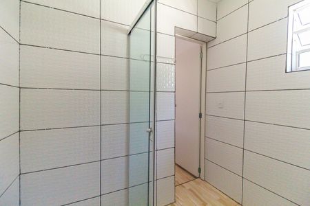Casa à venda com 250m², 3 quartos e 1 vaga Casa à venda com 250m², 3 quartos e 1 vagaBanheiro da Suíte