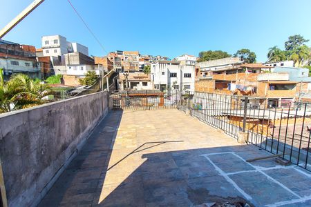 Terraço de casa à venda com 3 quartos, 250m² em Vila Chuca, São Paulo