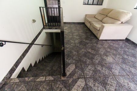 Sala de casa à venda com 3 quartos, 250m² em Vila Chuca, São Paulo
