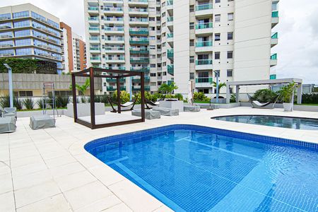 Apartamento à venda com 77m², 2 quartos e 1 vagaÁrea comum 