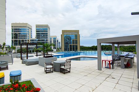 Apartamento à venda com 77m², 2 quartos e 1 vagaÁrea comum 