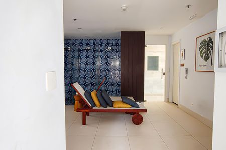 Apartamento à venda com 77m², 2 quartos e 1 vagaÁrea comum 