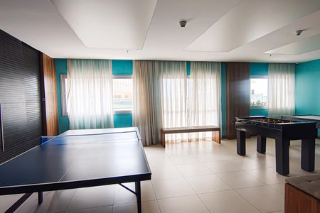 Apartamento à venda com 77m², 2 quartos e 1 vagaÁrea comum 