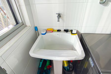 Apartamento à venda com 77m², 2 quartos e 1 vagaÁrea de Serviço