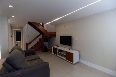 Casa à venda com 190m², 3 quartos e 1 vaga