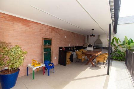 Casa à venda com 190m², 3 quartos e 1 vaga