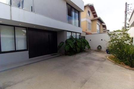 Casa à venda com 190m², 3 quartos e 1 vaga