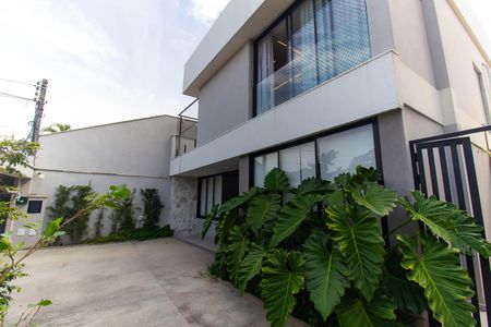 Casa à venda com 190m², 3 quartos e 1 vaga