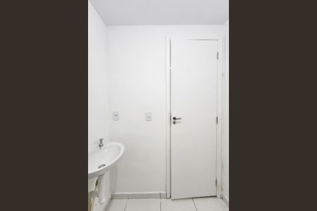 Apartamento para alugar com 42m², 2 quartos e sem vaga Apartamento para alugar com 42m², 2 quartos e sem vagaBanheiro