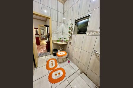 Casa à venda com 479m², 5 quartos e 2 vagas Casa à venda com 479m², 5 quartos e 2 vagasBanheiro