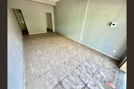 Casa à venda com 479m², 5 quartos e 2 vagas Casa à venda com 479m², 5 quartos e 2 vagasLojas (são 4 lojas semelhantes)