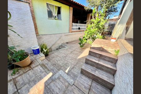 Casa à venda com 479m², 5 quartos e 2 vagas Casa à venda com 479m², 5 quartos e 2 vagasÁrea Externa - Frente