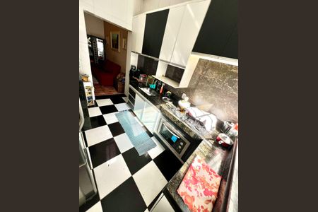 Casa à venda com 479m², 5 quartos e 2 vagas Casa à venda com 479m², 5 quartos e 2 vagasCozinha