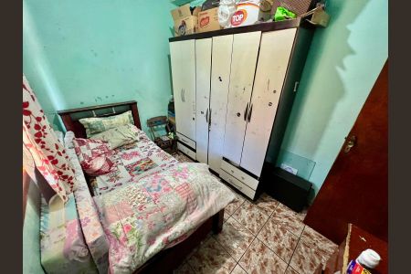 Casa à venda com 479m², 5 quartos e 2 vagas Casa à venda com 479m², 5 quartos e 2 vagasQuarto 3