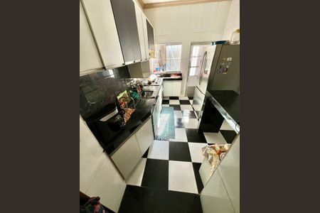Casa à venda com 479m², 5 quartos e 2 vagas Casa à venda com 479m², 5 quartos e 2 vagasCozinha