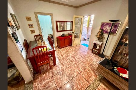 Casa à venda com 479m², 5 quartos e 2 vagas Casa à venda com 479m², 5 quartos e 2 vagasSala 3