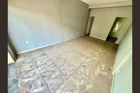 Casa à venda com 479m², 5 quartos e 2 vagas Casa à venda com 479m², 5 quartos e 2 vagasLojas (são 4 lojas semelhantes)