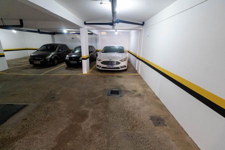 GARAGEM de apartamento para alugar com 2 quartos, 75m² em Centro, Campinas