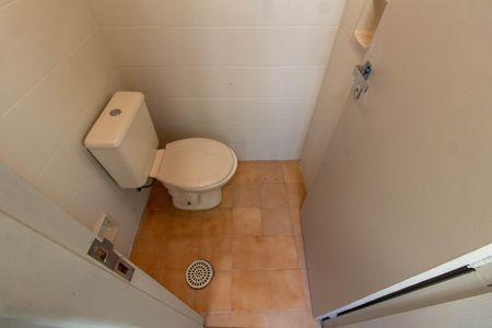 Apartamento à venda com 75m², 2 quartos e 1 vagaBANHEIRO DA ÁREA DE SERVIÇO