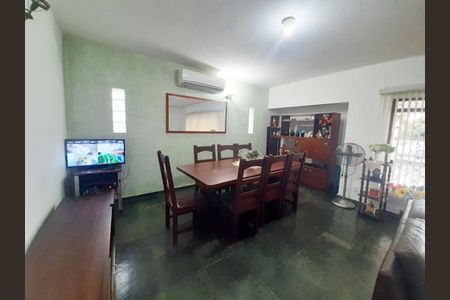 Casa à venda com 280m², 4 quartos e 3 vagasFoto 11