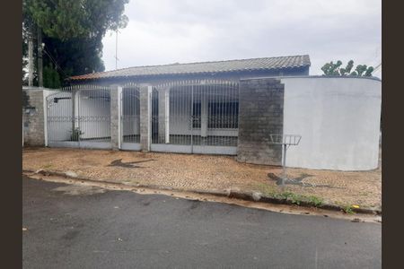 Casa à venda com 280m², 4 quartos e 3 vagasFoto 03