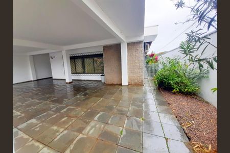 Casa à venda com 280m², 4 quartos e 3 vagasFoto 06