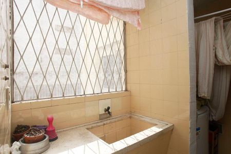 Apartamento à venda com 84m², 2 quartos e sem vagaCozinha e Área de Serviço