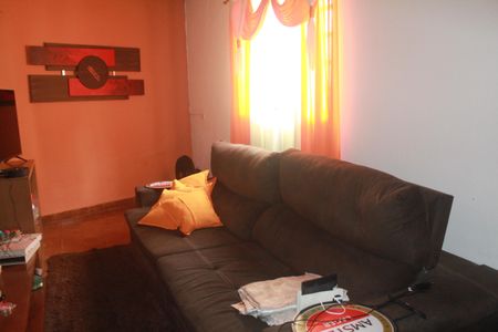 Casa à venda com 880m², 1 quarto e 10 vagasSala