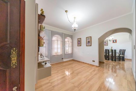 Casa à venda com 177m², 3 quartos e 3 vagas Casa à venda com 177m², 3 quartos e 3 vagasSala