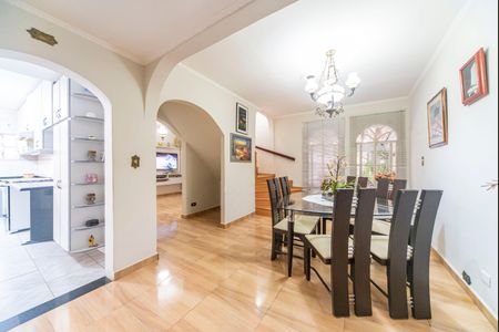 Casa à venda com 177m², 3 quartos e 3 vagas Casa à venda com 177m², 3 quartos e 3 vagasSala de jantar