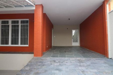 Casa à venda com 190m², 5 quartos e 3 vagasFoto 02