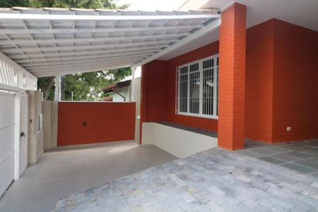 Casa à venda com 190m², 5 quartos e 3 vagasFoto 05
