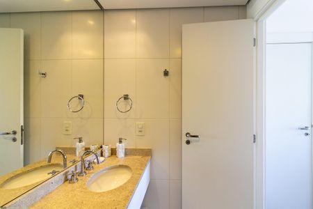 Apartamento para alugar com 78m², 2 quartos e 1 vagaBanheiro da Suíte