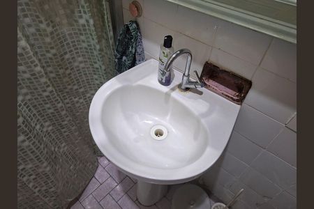 Casa para alugar com 140m², 2 quartos e 1 vaga Casa para alugar com 140m², 2 quartos e 1 vagaBanheiro