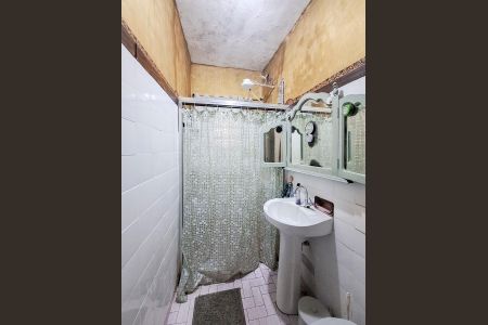 Casa para alugar com 140m², 2 quartos e 1 vaga Casa para alugar com 140m², 2 quartos e 1 vagaBanheiro