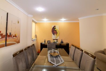 Casa à venda com 470m², 3 quartos e 4 vagas Casa à venda com 470m², 3 quartos e 4 vagasSala