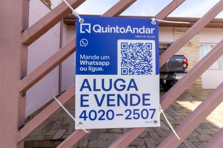 Casa à venda com 470m², 3 quartos e 4 vagas Casa à venda com 470m², 3 quartos e 4 vagasPlaquinha